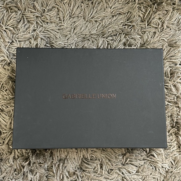 Black Pointed Toe Pumps - Picture 5 of 6